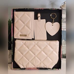 Trina Turk Travel Accessory Set in Cream